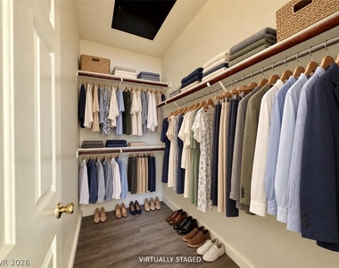 2121 Echo Bay Street - Photo Thumbnail 12