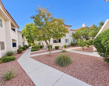2121 Echo Bay Street - Photo Thumbnail 15