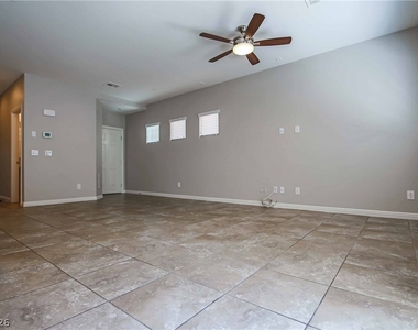 1143 Jesse Harbor Avenue - Photo Thumbnail 6