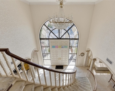 2834 Queens Courtyard - Photo Thumbnail 30