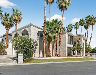 2834 Queens Courtyard - Photo Thumbnail 15