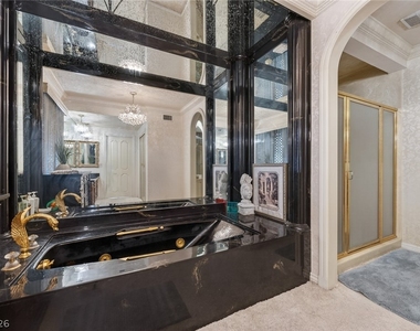2834 Queens Courtyard - Photo Thumbnail 40