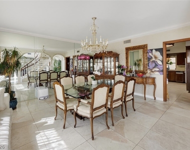 2834 Queens Courtyard - Photo Thumbnail 20