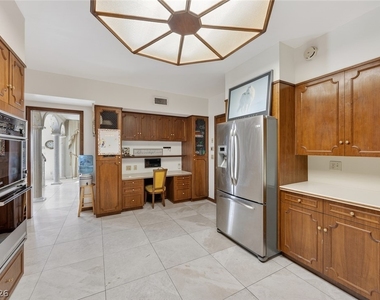 2834 Queens Courtyard - Photo Thumbnail 23
