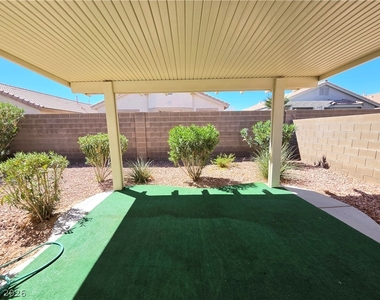 4931 Lunetto Avenue - Photo Thumbnail 33