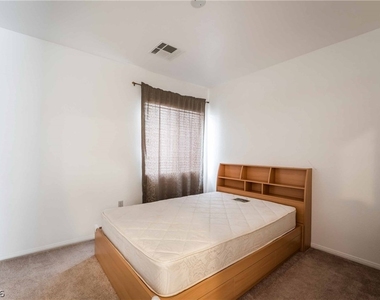 7286 Mosaic Terrace Street - Photo Thumbnail 15