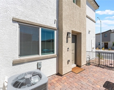 2830 Matador Red Avenue - Photo Thumbnail 11