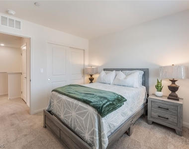 2830 Matador Red Avenue - Photo Thumbnail 7