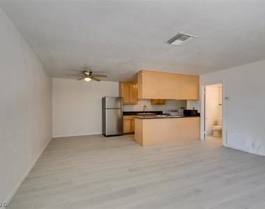 1486 Elizabeth Avenue - Photo Thumbnail 11