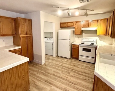 3677 Renovah Street - Photo Thumbnail 9