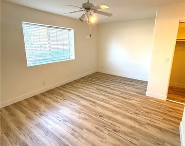 3677 Renovah Street - Photo Thumbnail 11