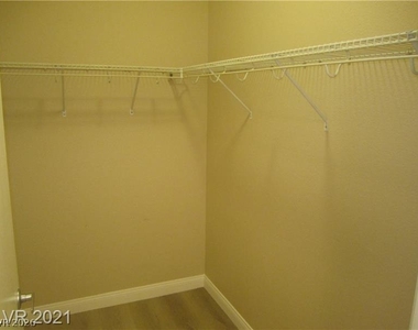 50 Aura De Blanco Street - Photo Thumbnail 17