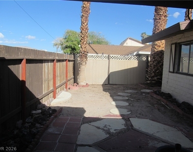 2835 Natalie Avenue - Photo Thumbnail 2
