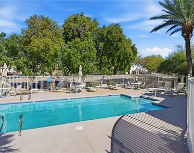 250 Garfield Drive - Photo Thumbnail 41