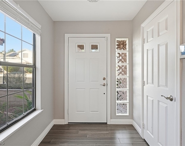 250 Garfield Drive - Photo Thumbnail 8