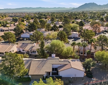 250 Garfield Drive - Photo Thumbnail 48