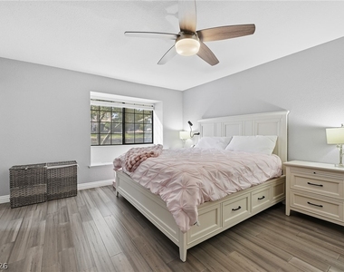 250 Garfield Drive - Photo Thumbnail 20