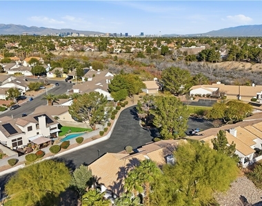 250 Garfield Drive - Photo Thumbnail 45