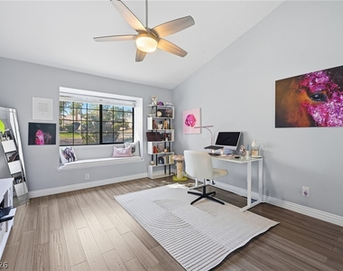 250 Garfield Drive - Photo Thumbnail 29