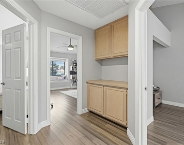 250 Garfield Drive - Photo Thumbnail 18