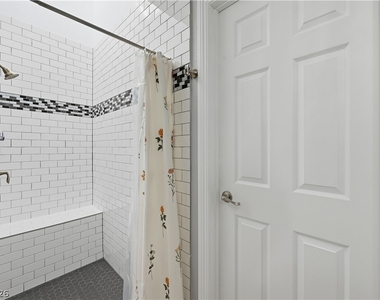 250 Garfield Drive - Photo Thumbnail 32