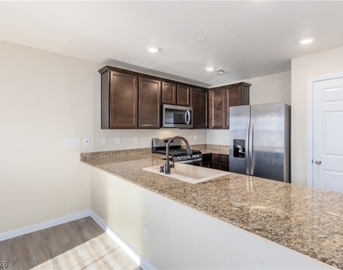 4518 Dover Straight Street - Photo Thumbnail 14