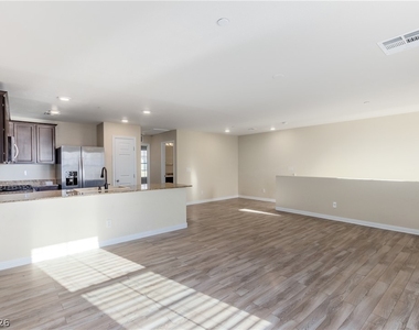 4518 Dover Straight Street - Photo Thumbnail 11