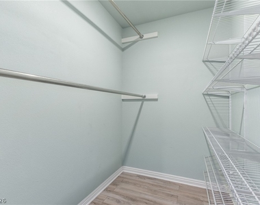4518 Dover Straight Street - Photo Thumbnail 7