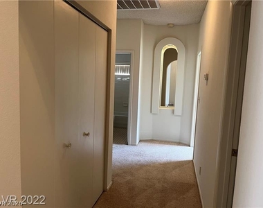 930 Stetson Drive - Photo Thumbnail 14