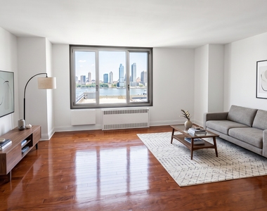 3333 Broadway - Photo Thumbnail 3