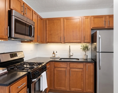 3333 Broadway - Photo Thumbnail 4