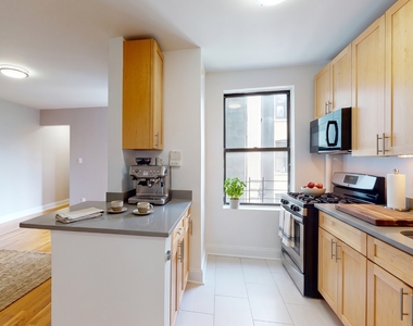 2 West 111th Street - Photo Thumbnail 4