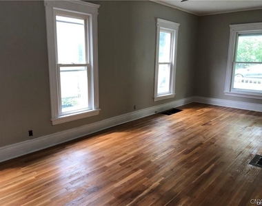 139 Strong Avenue - Photo Thumbnail 2