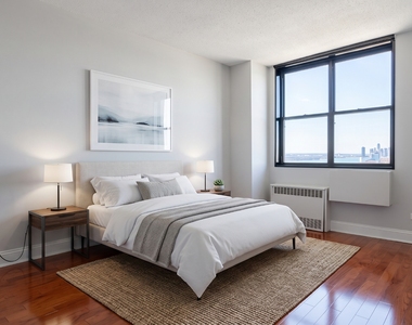 3333 Broadway - Photo Thumbnail 6