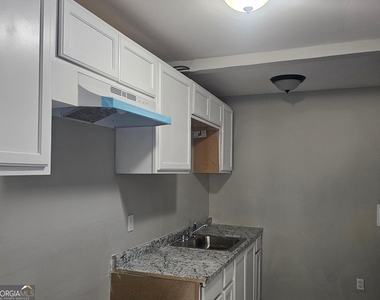 3751 Travis Boulevard - Photo Thumbnail 5