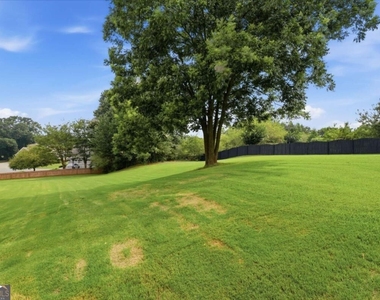 8205 Applewood Court - Photo Thumbnail 39