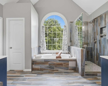 8205 Applewood Court - Photo Thumbnail 18