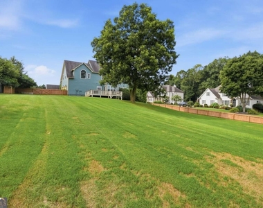 8205 Applewood Court - Photo Thumbnail 41