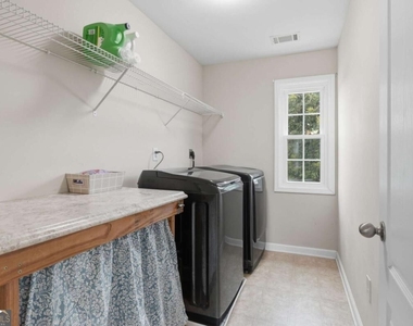 8205 Applewood Court - Photo Thumbnail 26
