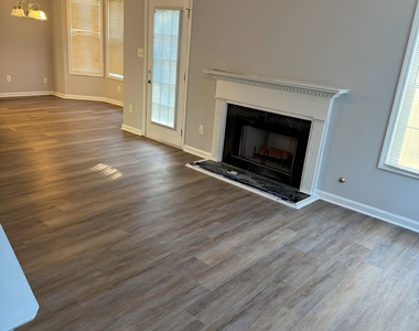 3033 Winding Grove Drive - Photo Thumbnail 6