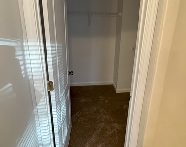 3033 Winding Grove Drive - Photo Thumbnail 15