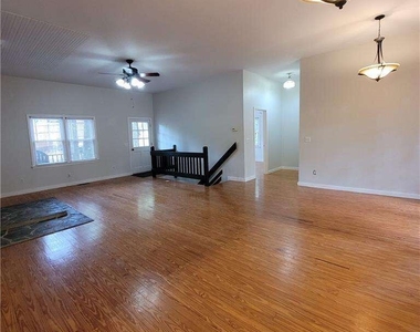 140 Byers Street - Photo Thumbnail 8