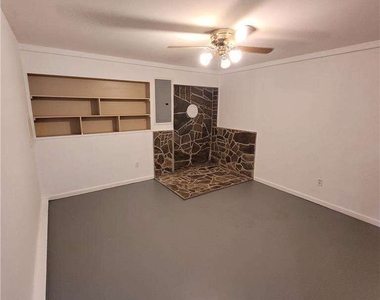 140 Byers Street - Photo Thumbnail 19