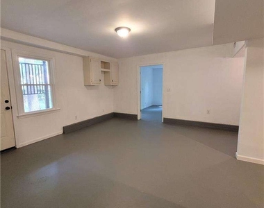 140 Byers Street - Photo Thumbnail 16