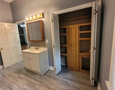 140 Byers Street - Photo Thumbnail 28