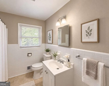 2319 Collier Drive - Photo Thumbnail 5