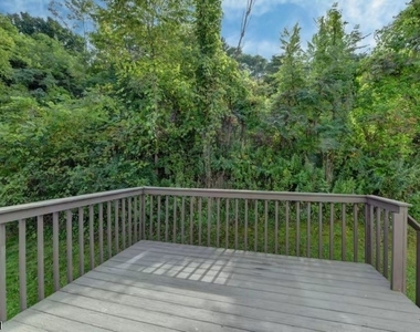 275 Main St - Photo Thumbnail 12