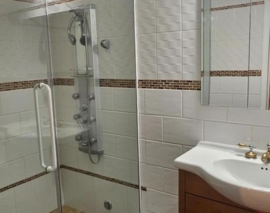 55 Hampshire Dr - Photo Thumbnail 10