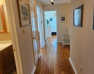 55 Hampshire Dr - Photo Thumbnail 14