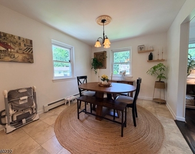 61 Star Lake Rd - Photo Thumbnail 3